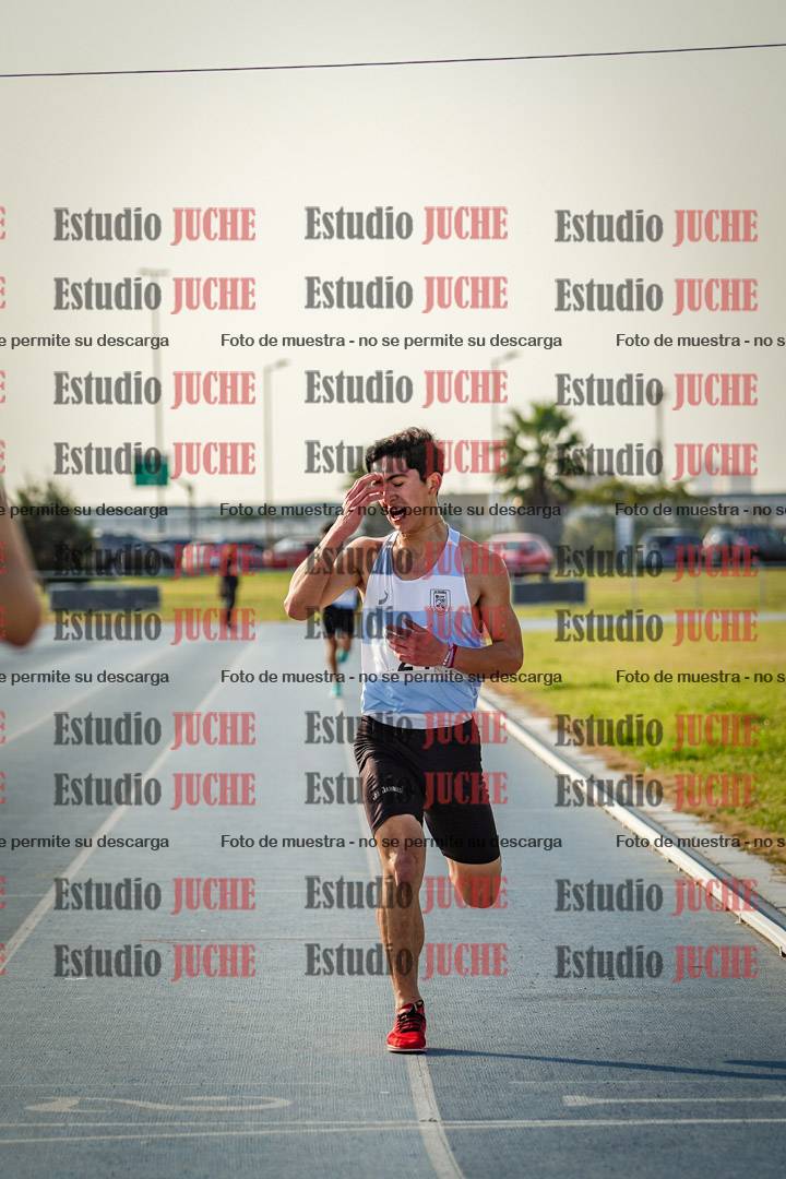Fotos de los 3000 m llanos de varones