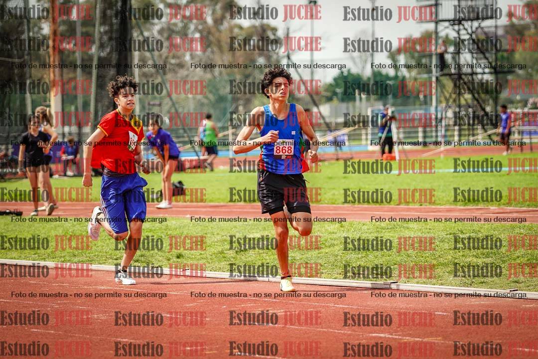 Fotos de los 600 m llanos de varones