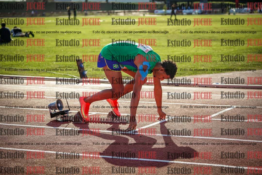 Fotos de los 400 m con vallas de varones