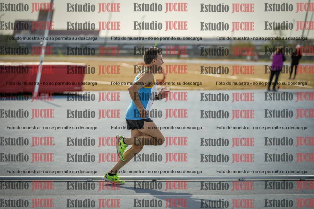 Fotos de los 800 m llanos de varones