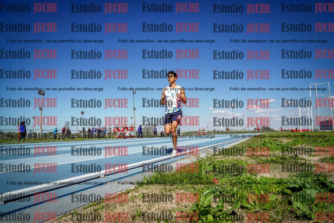 Fotos de los 5000 m llanos de mujeres y varones