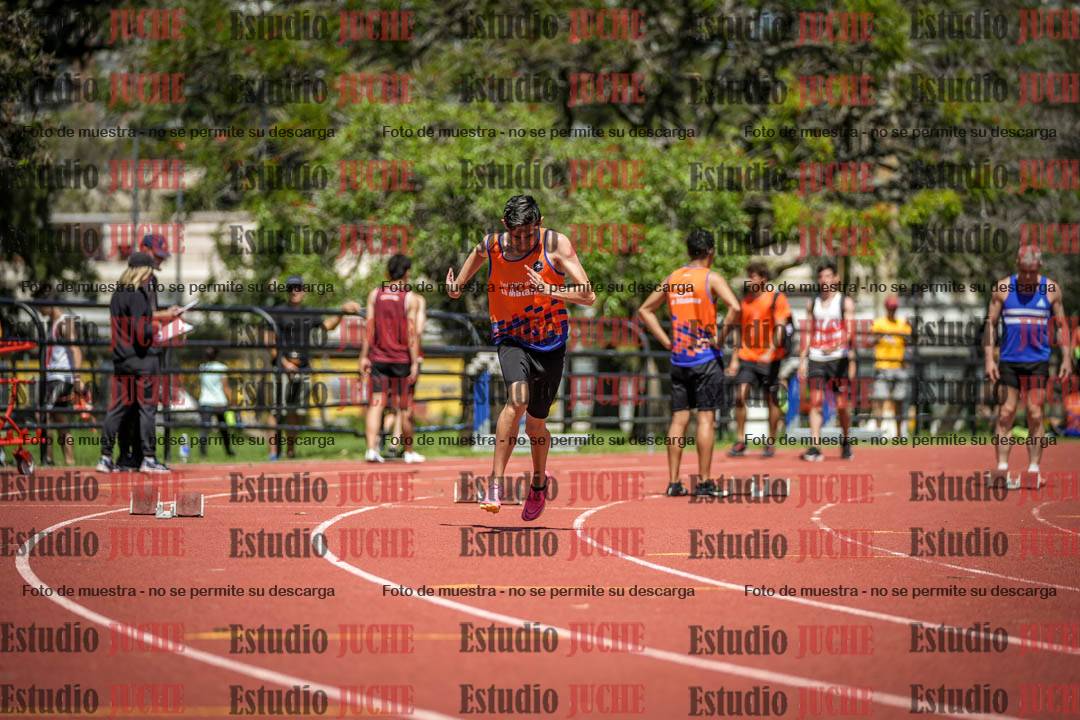 Fotos de los 200 m llanos de varones