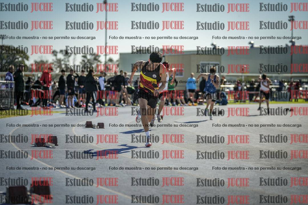Fotos de los 400 m llanos de varones