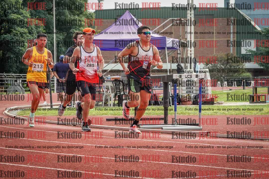 Fotos de los 3000 m llanos de varones