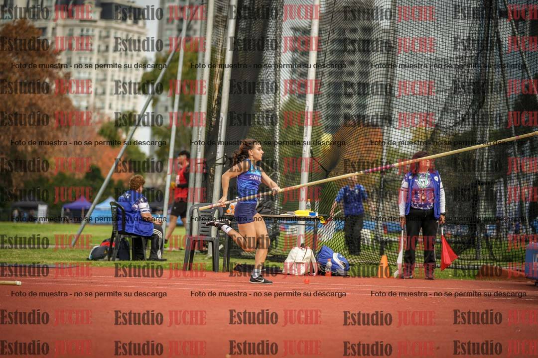 Fotos del salto con garrocha de mujeres