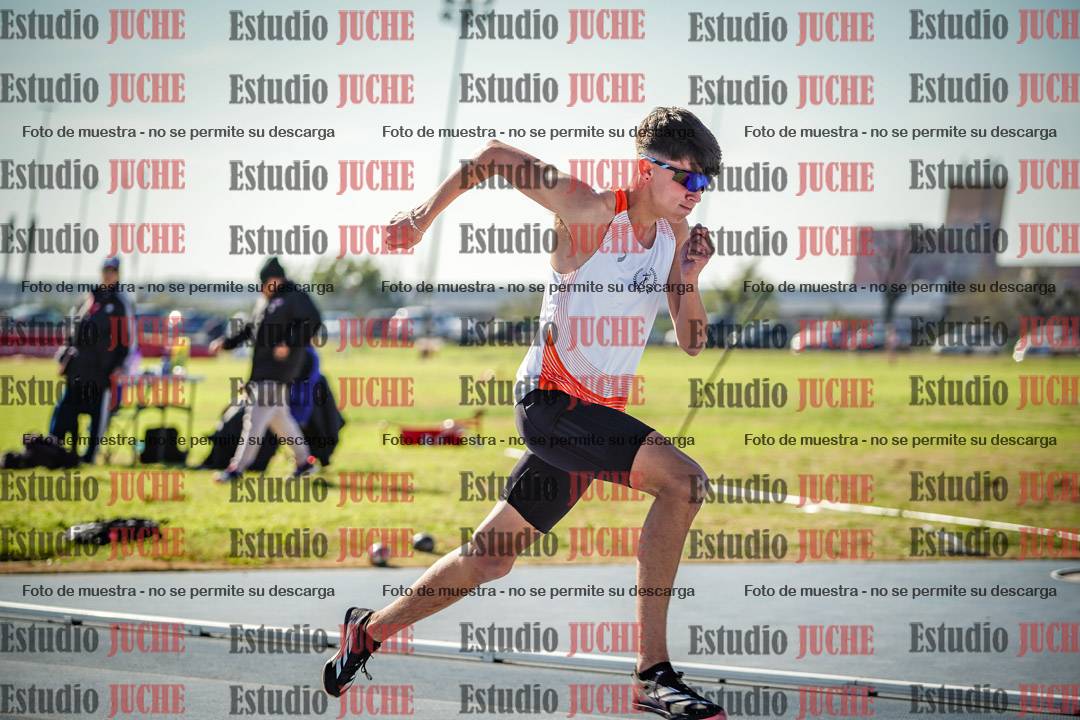 Fotos de los 400 m llanos de varones