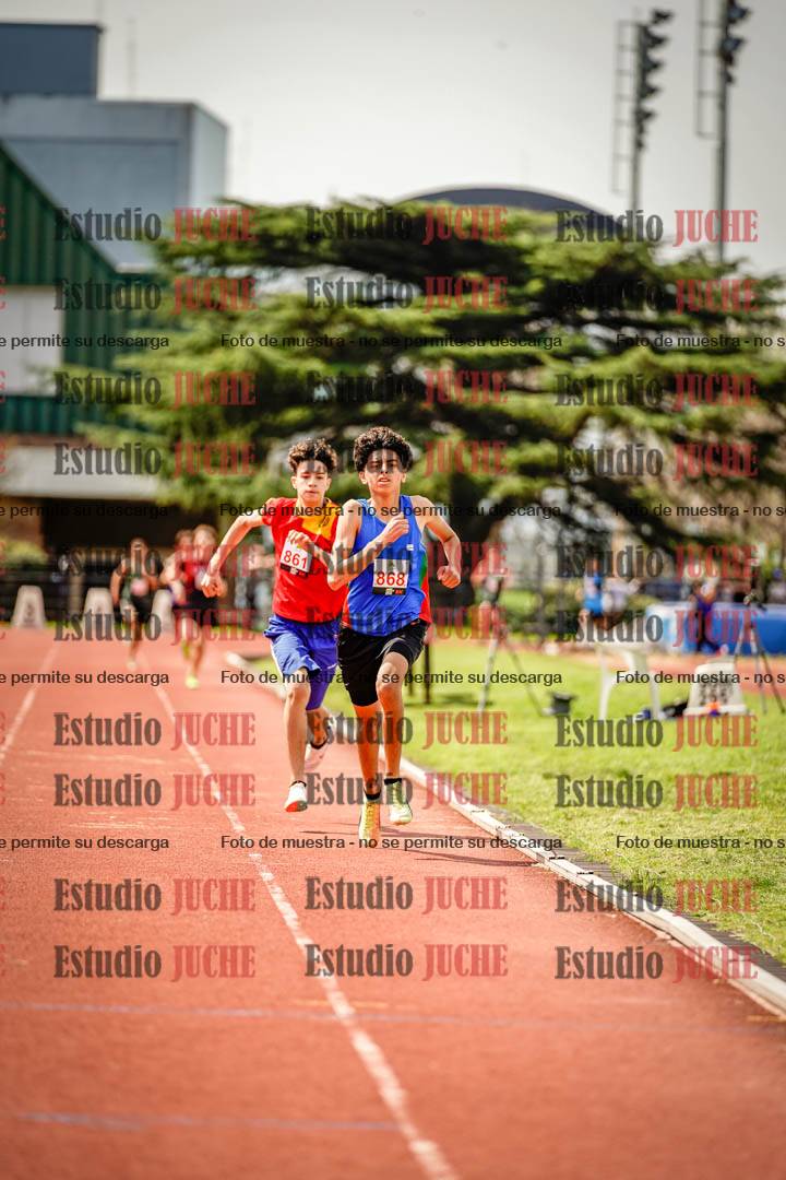 Fotos de los 600 m llanos de varones
