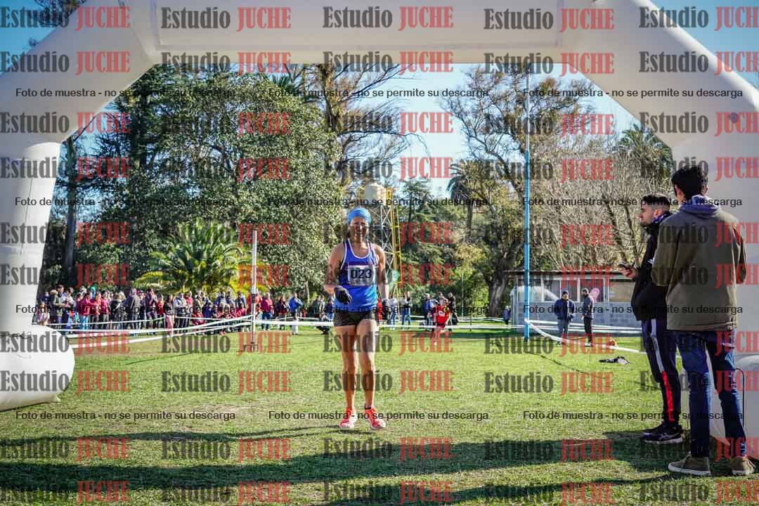 Fotos de la llegada del cross de 6000 m