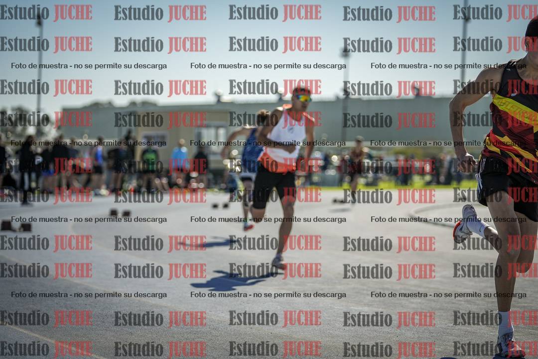 Fotos de los 400 m llanos de varones