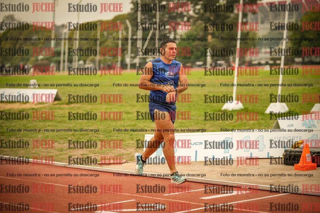Fotos de los 800 m llanos de varones