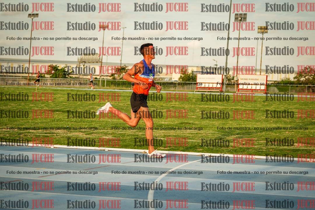 Fotos de los 3000 m llanos de varones