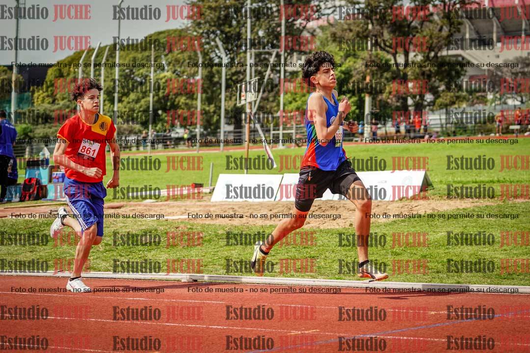 Fotos de los 600 m llanos de varones