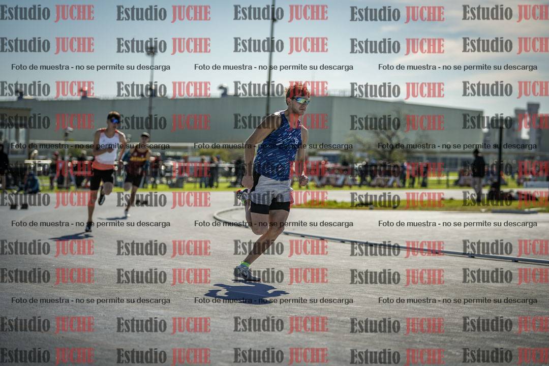 Fotos de los 400 m llanos de varones