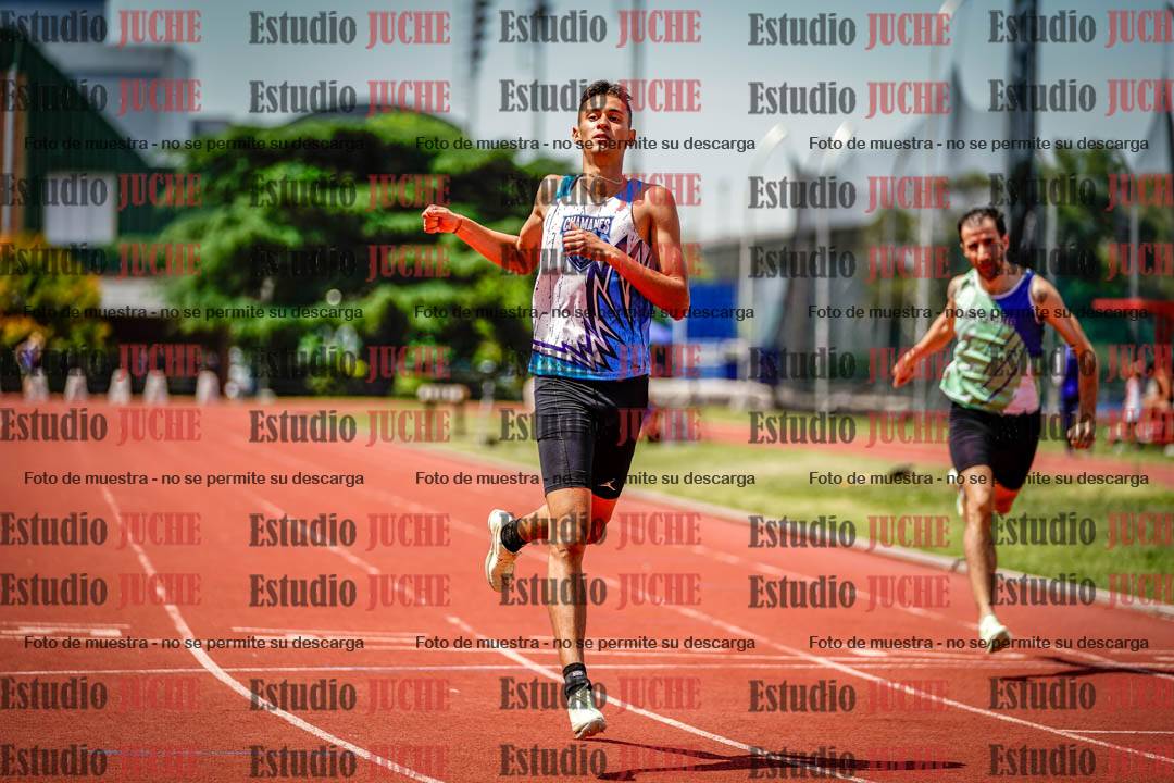 Fotos de los 400 m llanos de varones