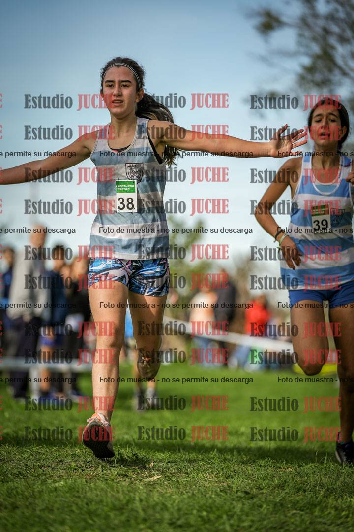 Fotos de la llegada del cross de 1500 m
