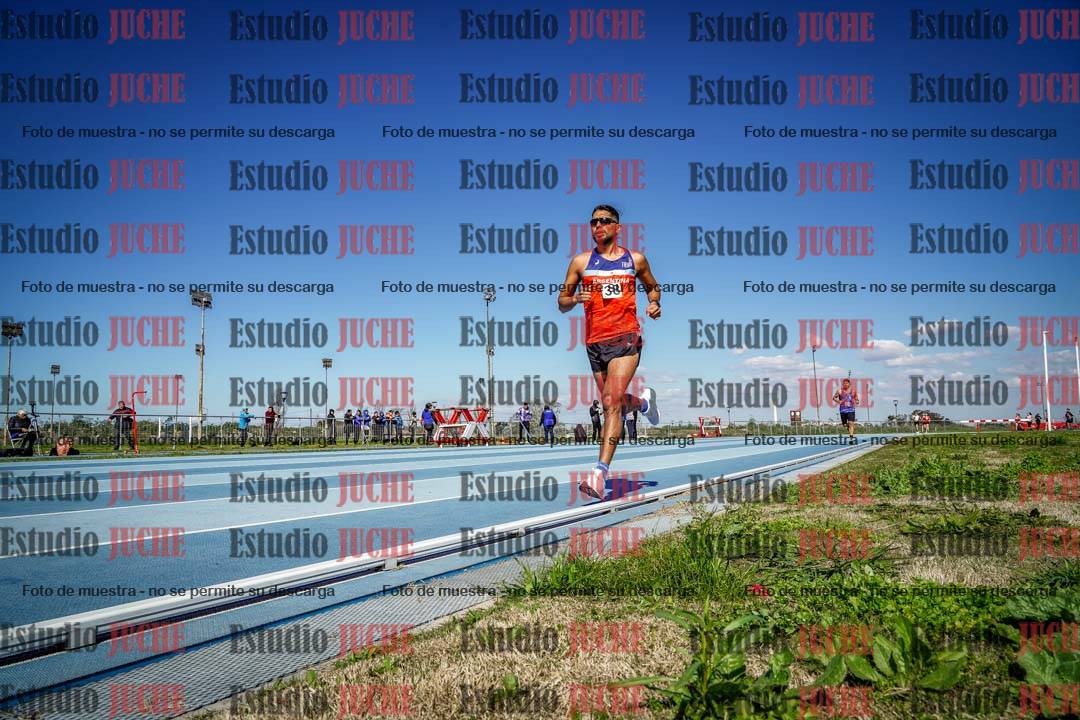 Fotos de los 5000 m llanos de mujeres y varones
