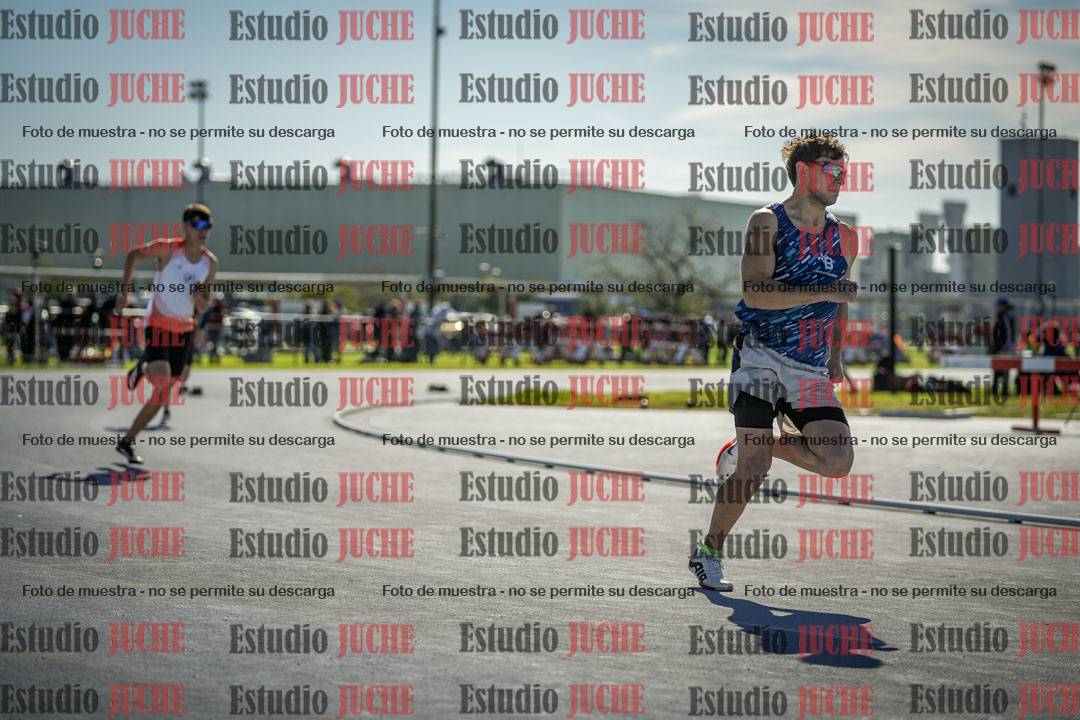 Fotos de los 400 m llanos de varones