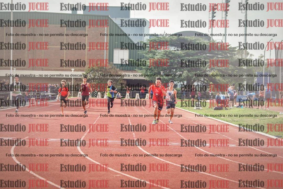 Fotos de los 150 m llanos de varones