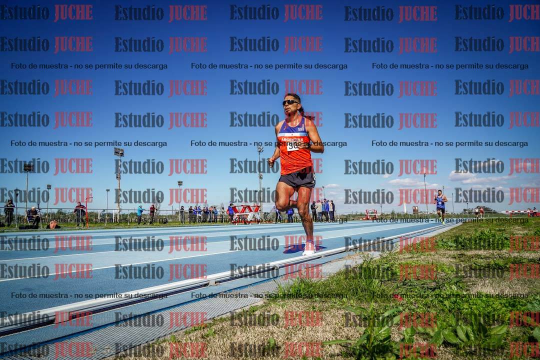 Fotos de los 5000 m llanos de mujeres y varones