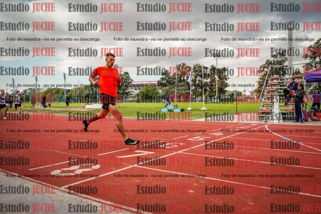 Fotos de los 400 m llanos de varones