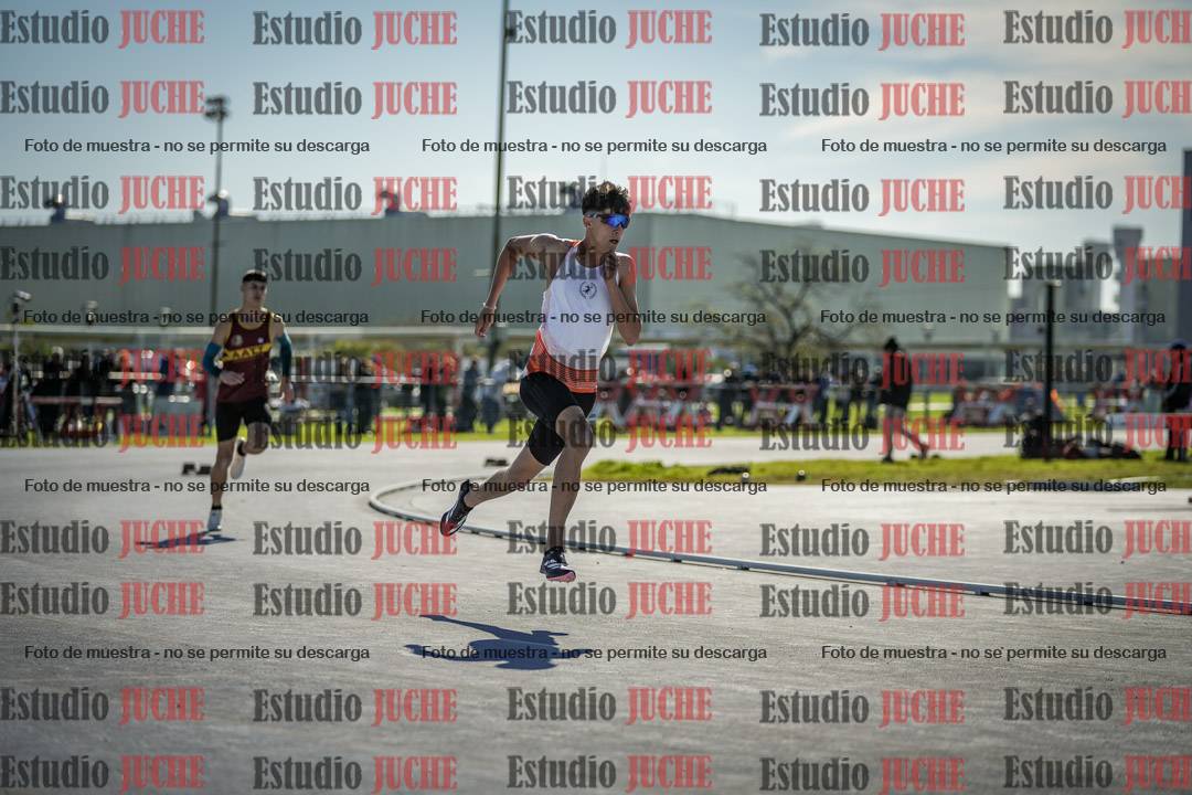 Fotos de los 400 m llanos de varones