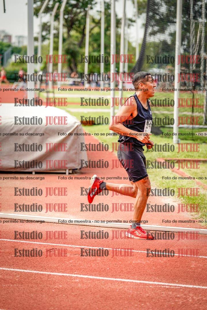Fotos de los 3000 m llanos de varones