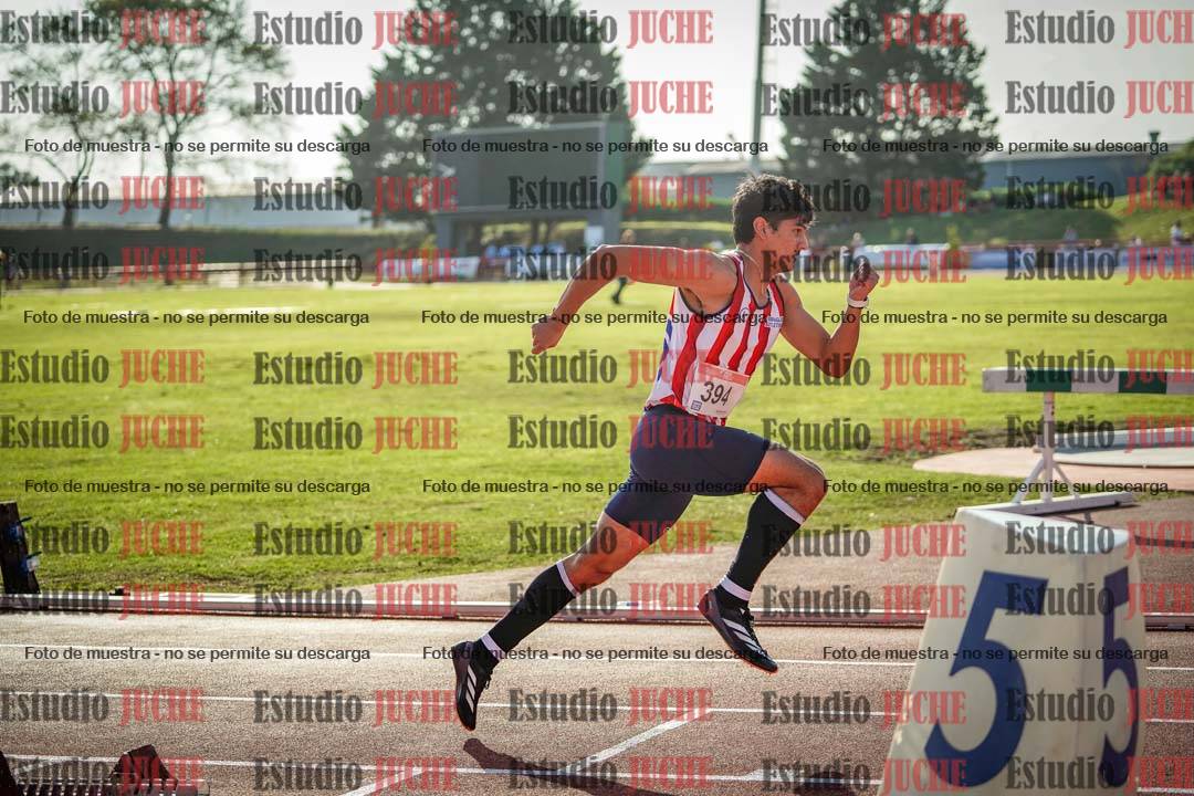 Fotos de los 400 m con vallas de varones