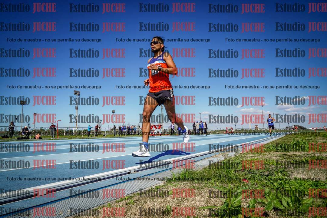 Fotos de los 5000 m llanos de mujeres y varones