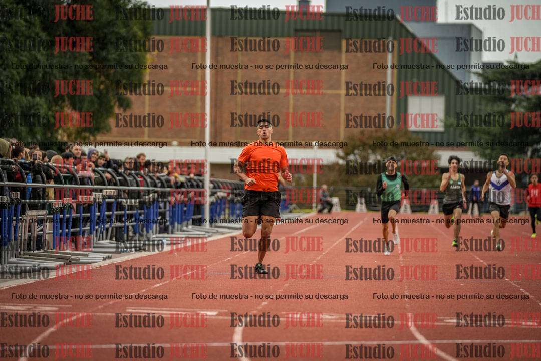 Fotos de los 400 m llanos de varones