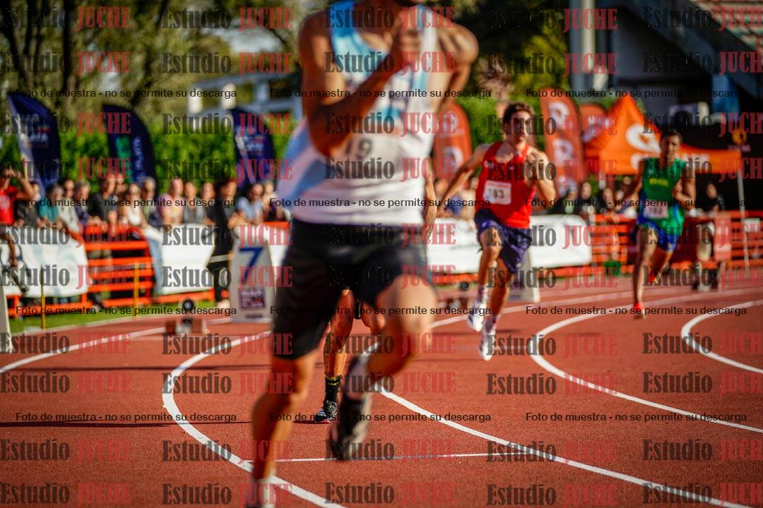 Fotos de los 400 m con vallas de varones