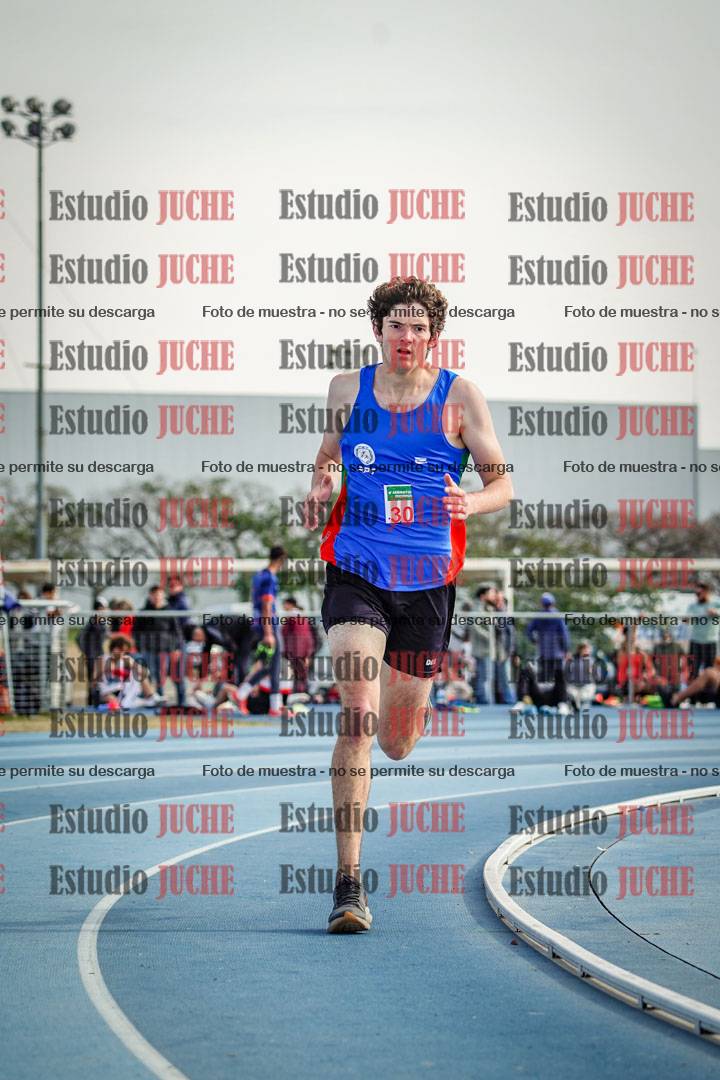 Fotos de los 800 m llanos de varones