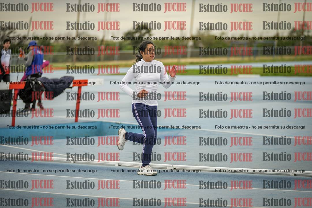 Fotos de los 150 m llanos de mujeres - U14