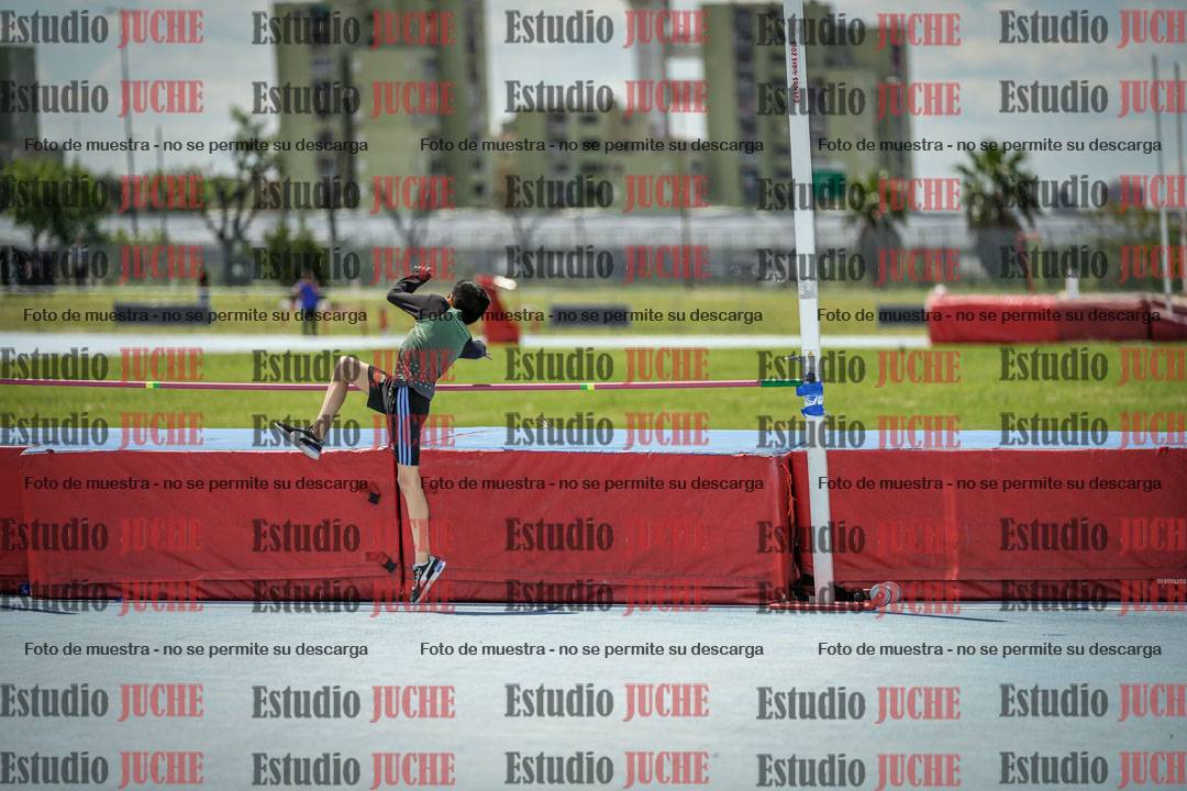 Fotos del salto en alto de varones - U12