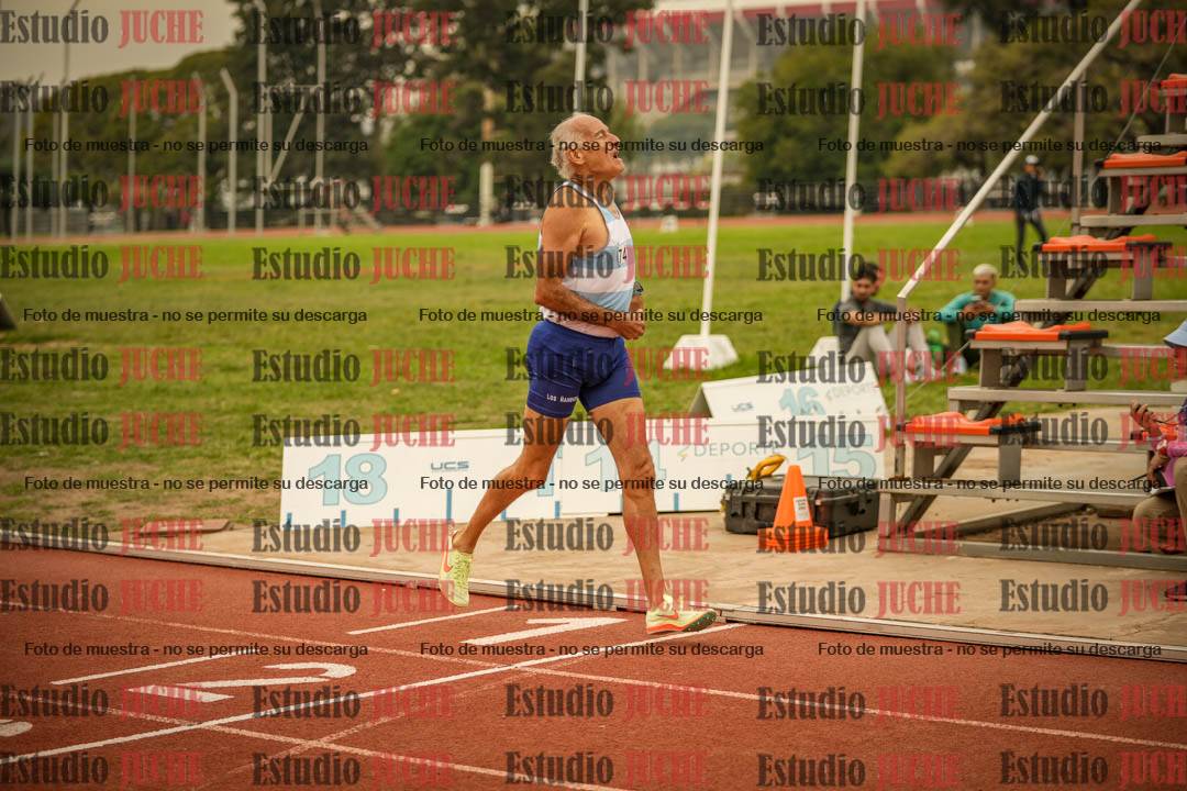 Fotos de los 800 m llanos de varones