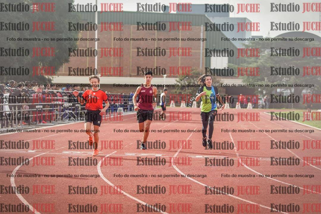 Fotos de los 150 m llanos de varones