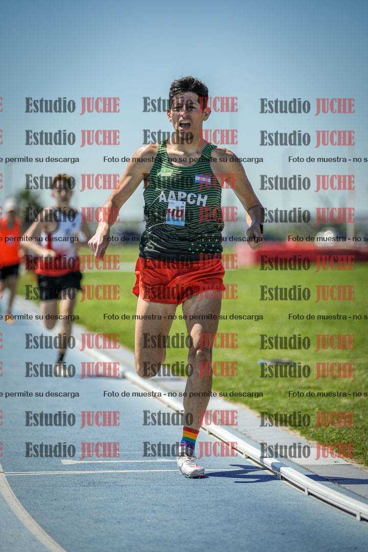 Fotos de los 800 m llanos de varones