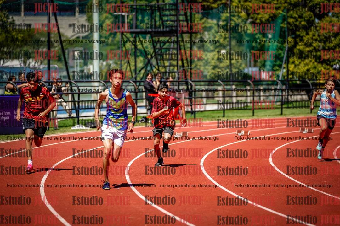 Fotos de los 150 m llanos de varones