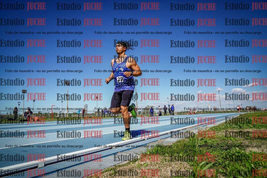 Fotos de los 5000 m llanos de mujeres y varones
