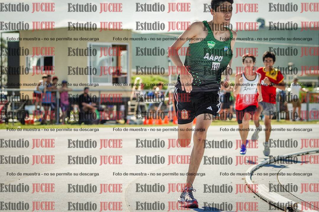 Fotos de los 600 m llanos de varones