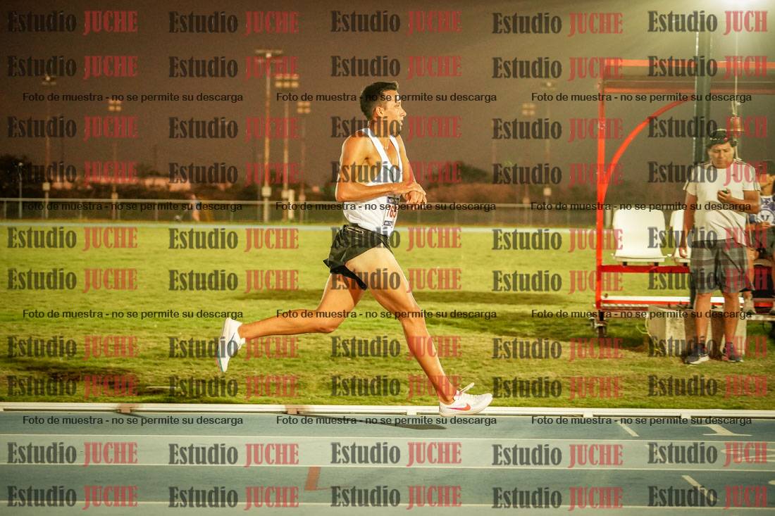 Fotos de los 3000 m llanos de varones