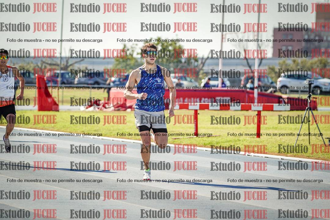 Fotos de los 400 m llanos de varones