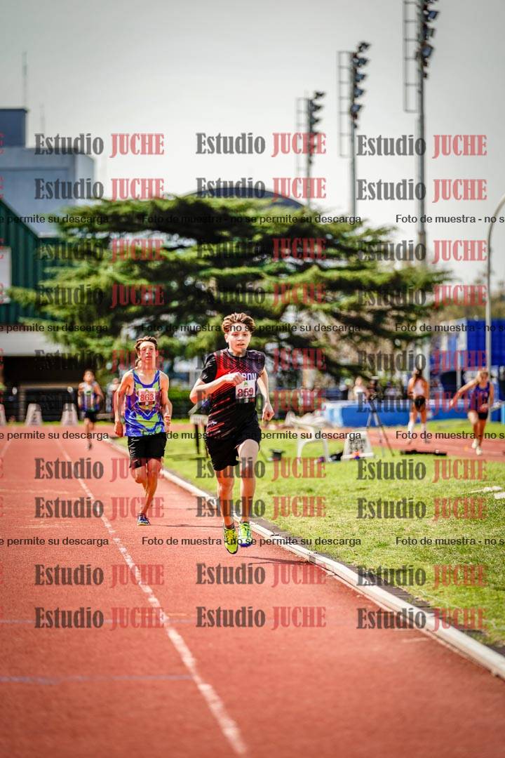 Fotos de los 600 m llanos de varones
