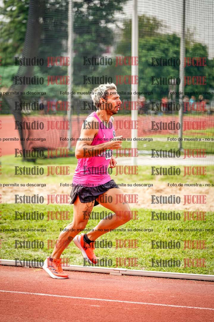 Fotos de los 3000 m llanos de varones