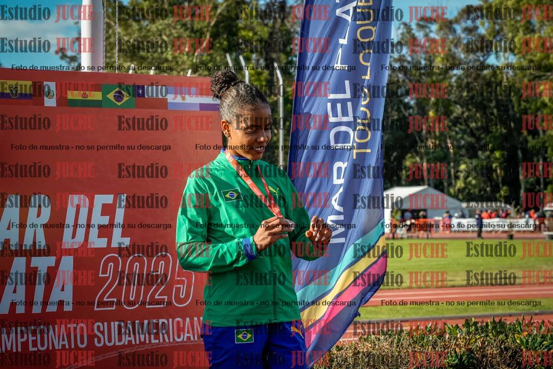 Fotos de algunos extras y podios del día 2