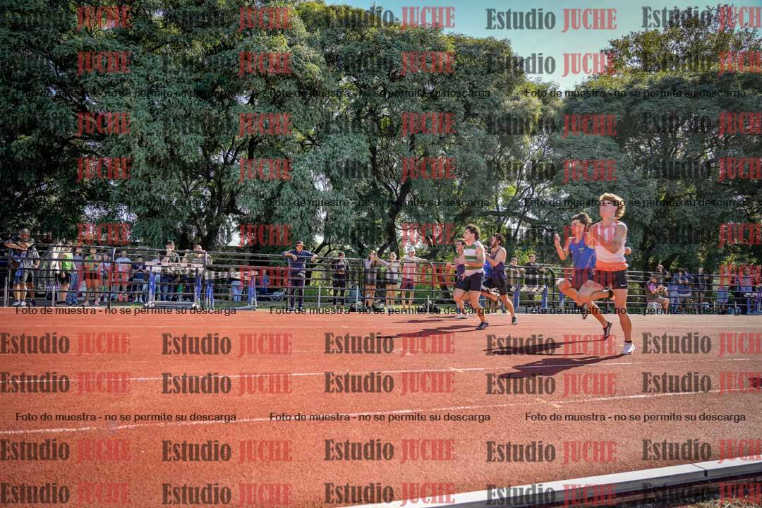 Fotos de los 100 m llanos de varones
