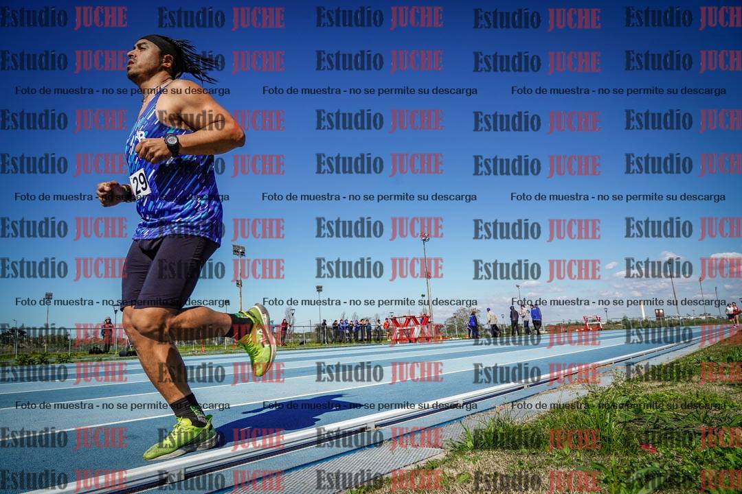 Fotos de los 5000 m llanos de mujeres y varones