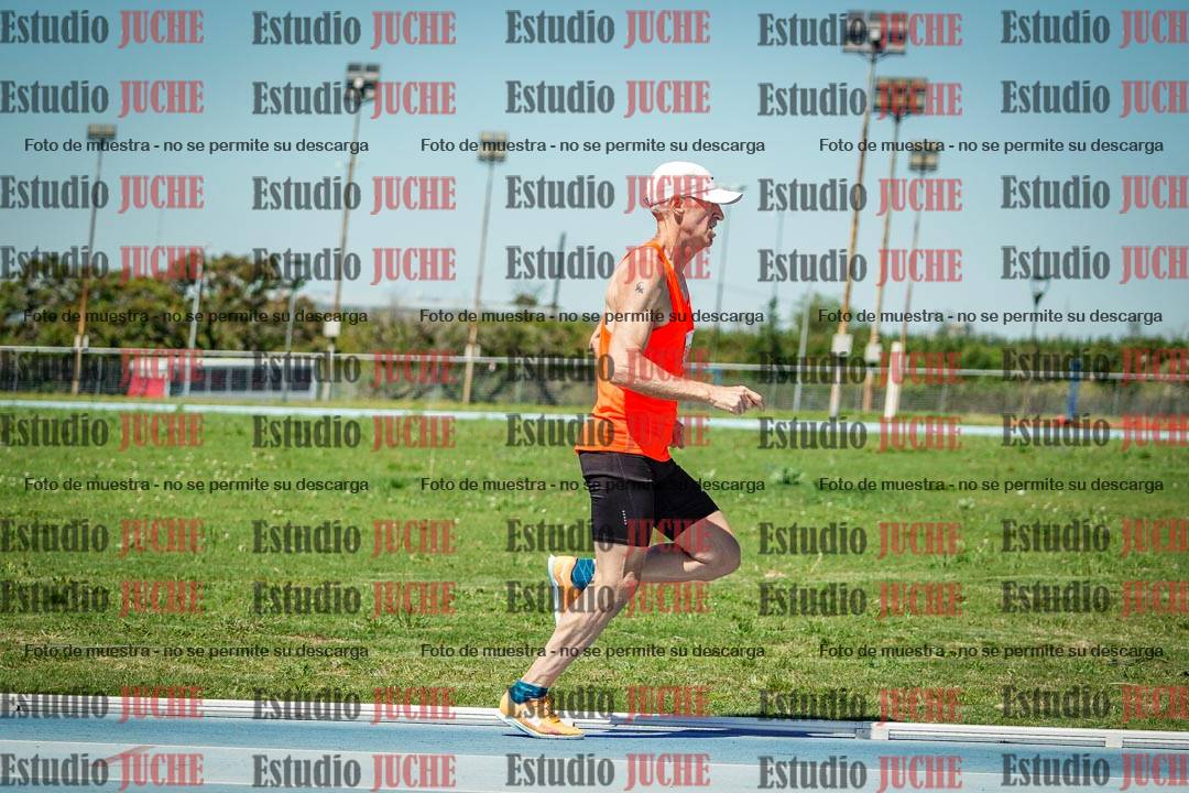 Fotos de los 800 m llanos de varones