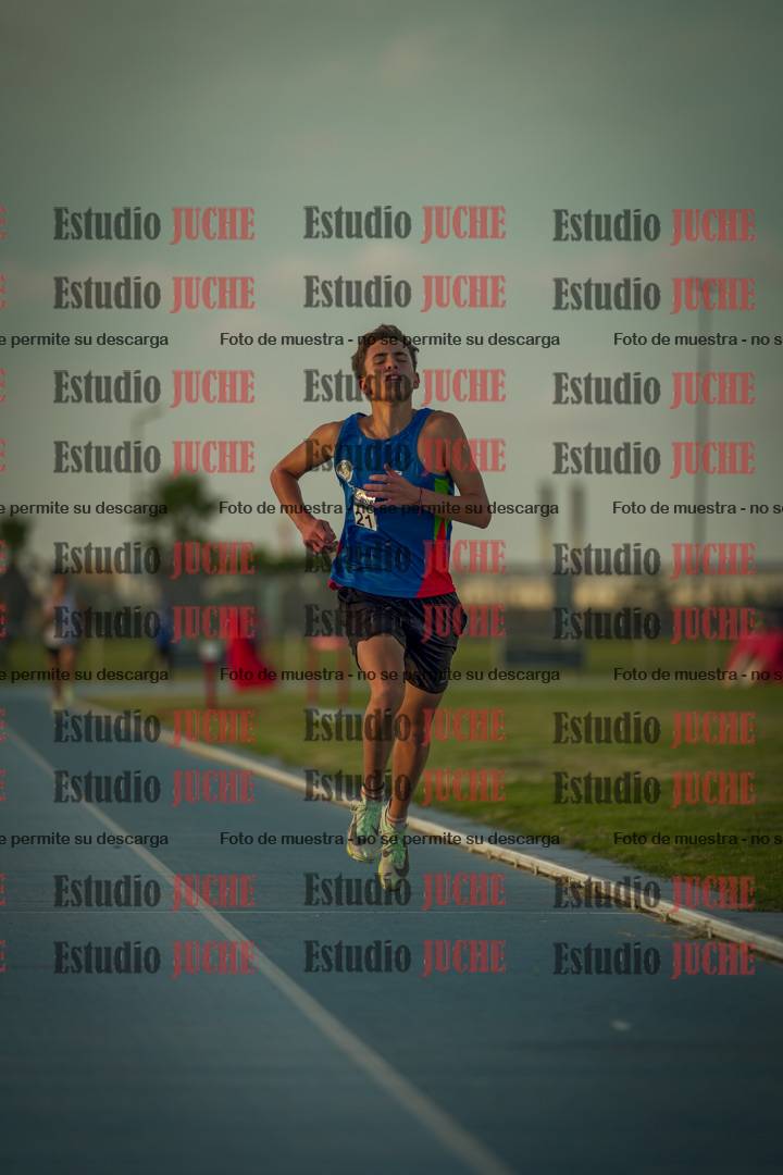 Fotos de los 3000 m llanos de varones