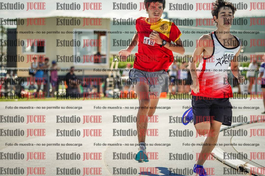 Fotos de los 600 m llanos de varones