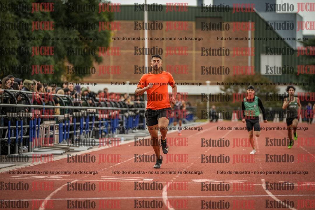Fotos de los 400 m llanos de varones